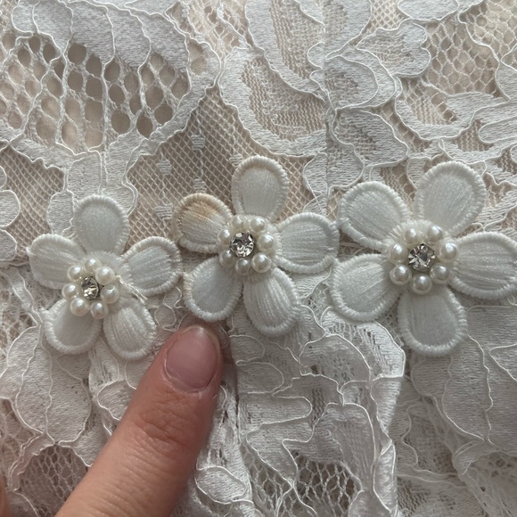 GODDESSQIAO Tie-Straps Lace Peplum Mini Dress - Picture 8 of 10